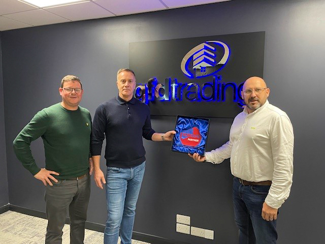 The award was presented to GFD Trading owners, Paul Callaghan and Ian Richardson, by Mike Robinson, Head of Sales and Operations at Made For Trade.